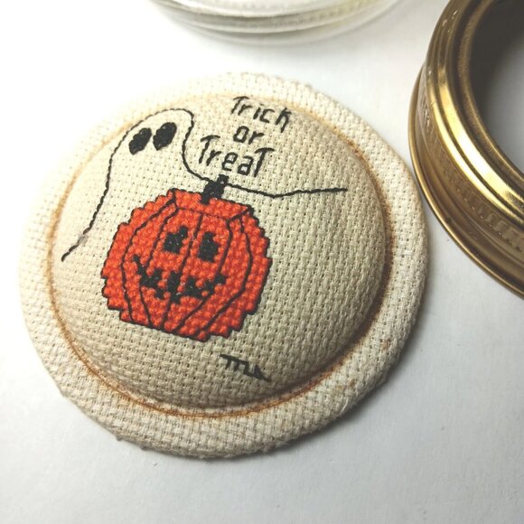 Halloween Handmade Cross Stitch Lid Glass Jar Trick or Treat Ghost Pumpkin 4oz - Picture 6 of 12